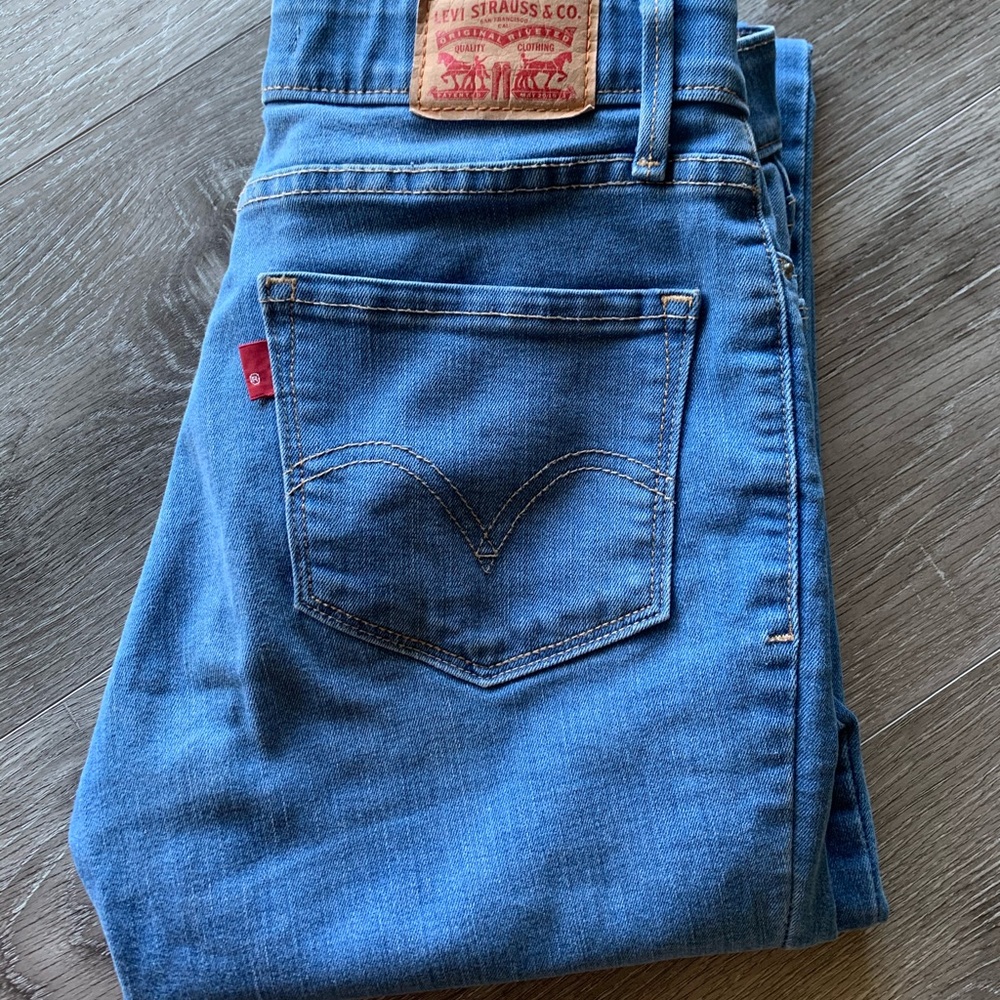 Light blue Levi jeans